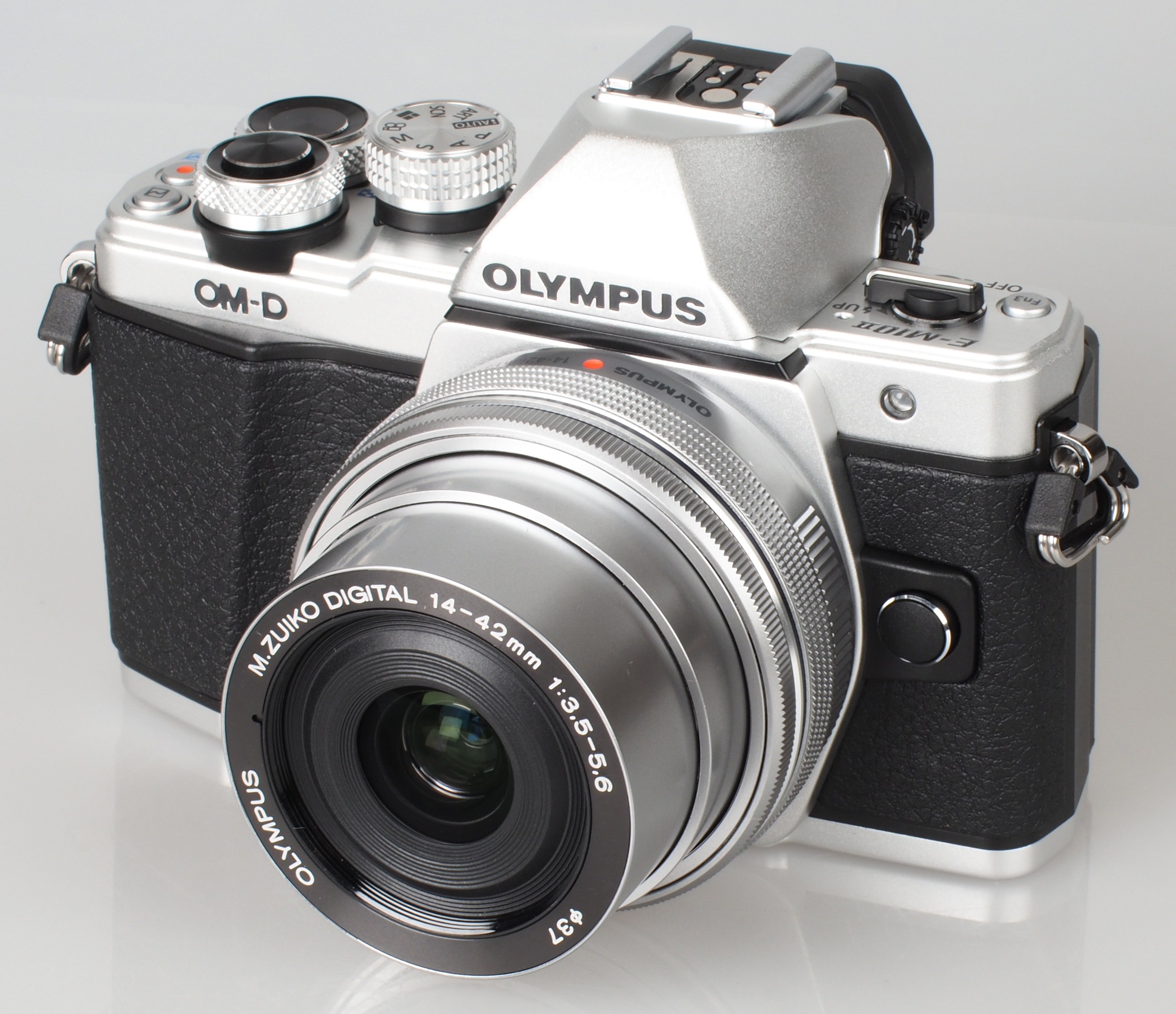 最終値下げ OLYMPUS OM−D E−M10 Mark 2 - デジタルカメラ