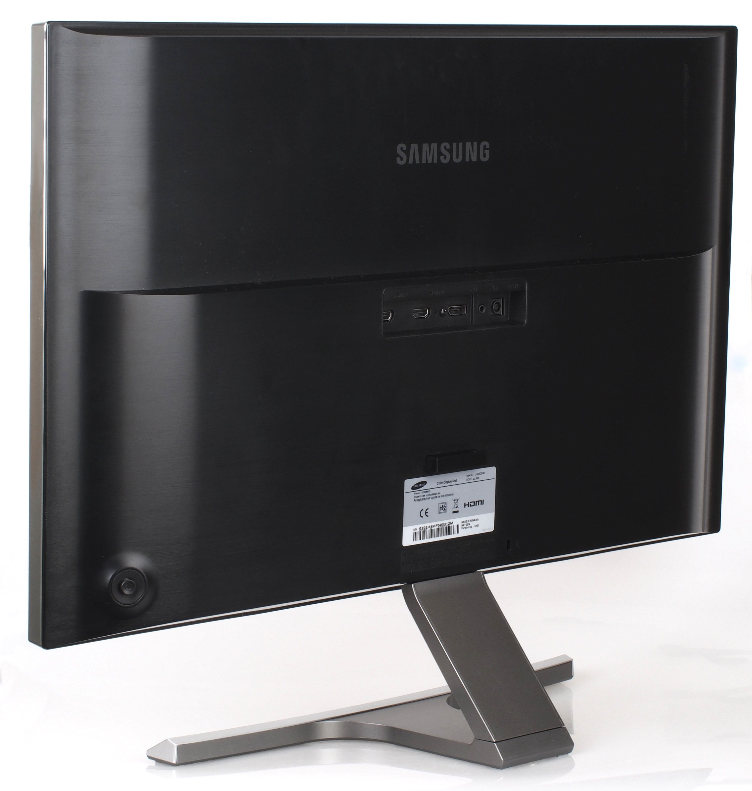 Highres Samsung U D590 Monitor 1 1412070543