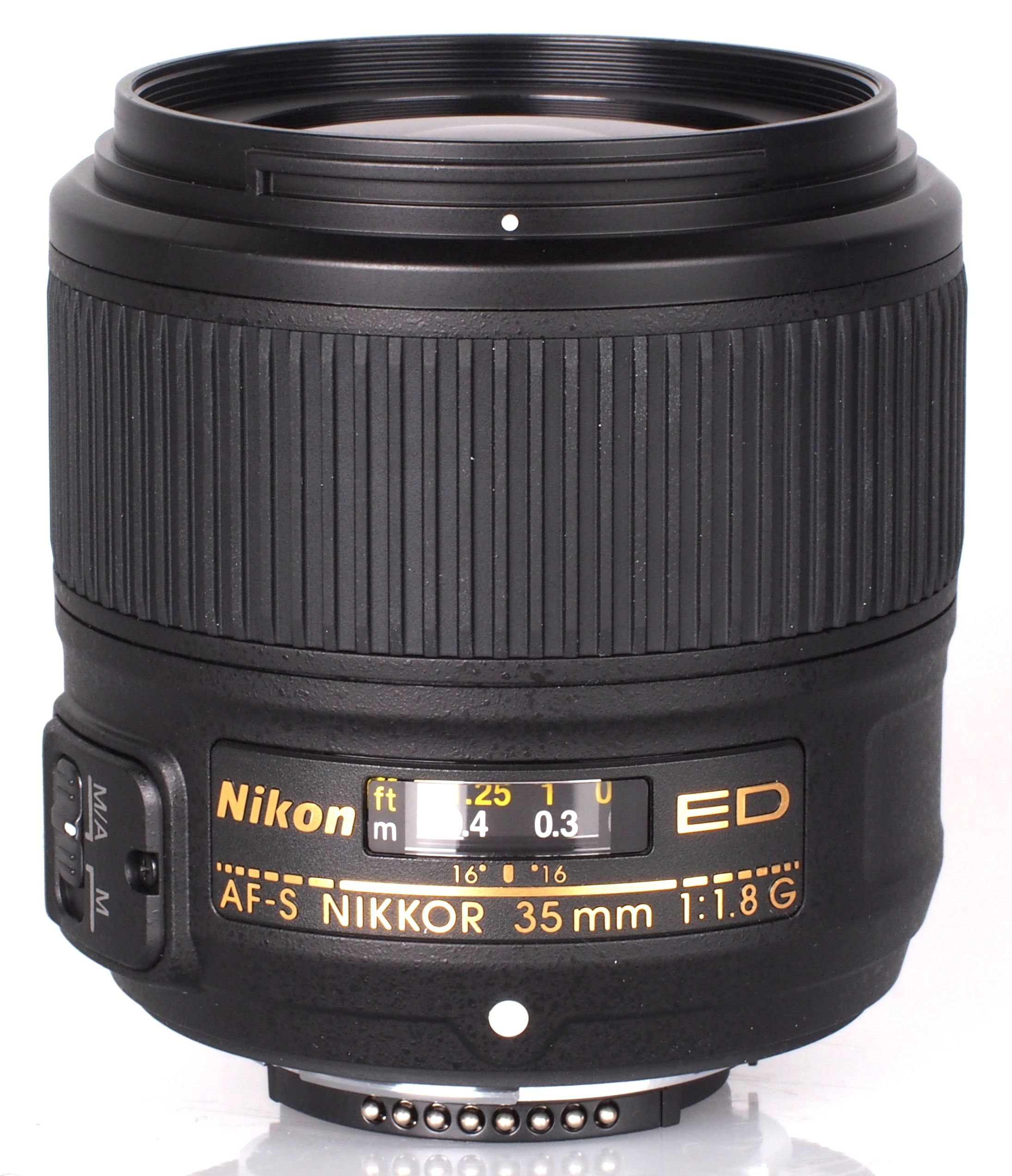 Highres Nikon Af Snikkor 35mm F1 8g Ed Lens 1 1392803597
