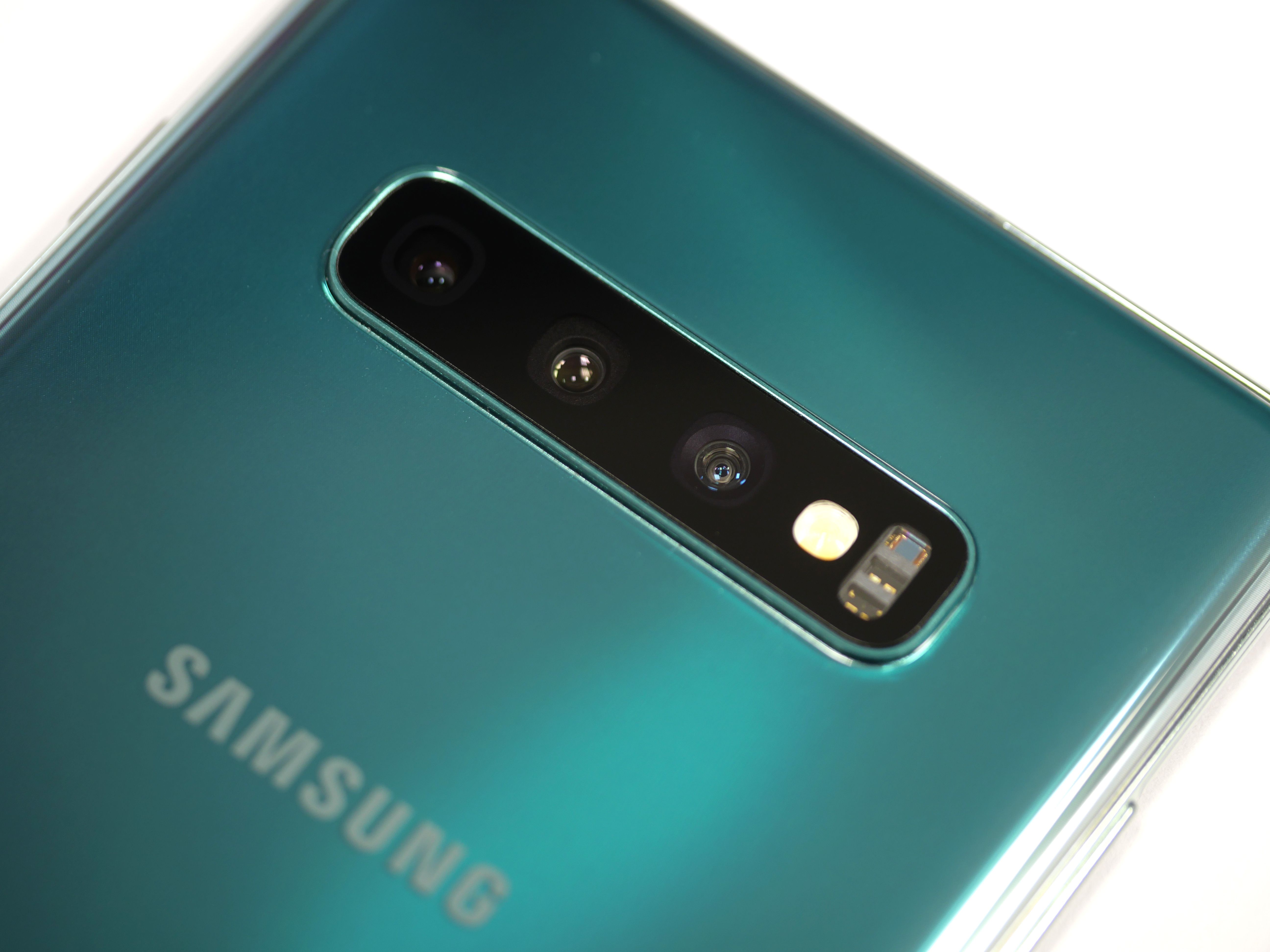 Highres Samsung Galaxy S10 Plus Green 16 1557411478