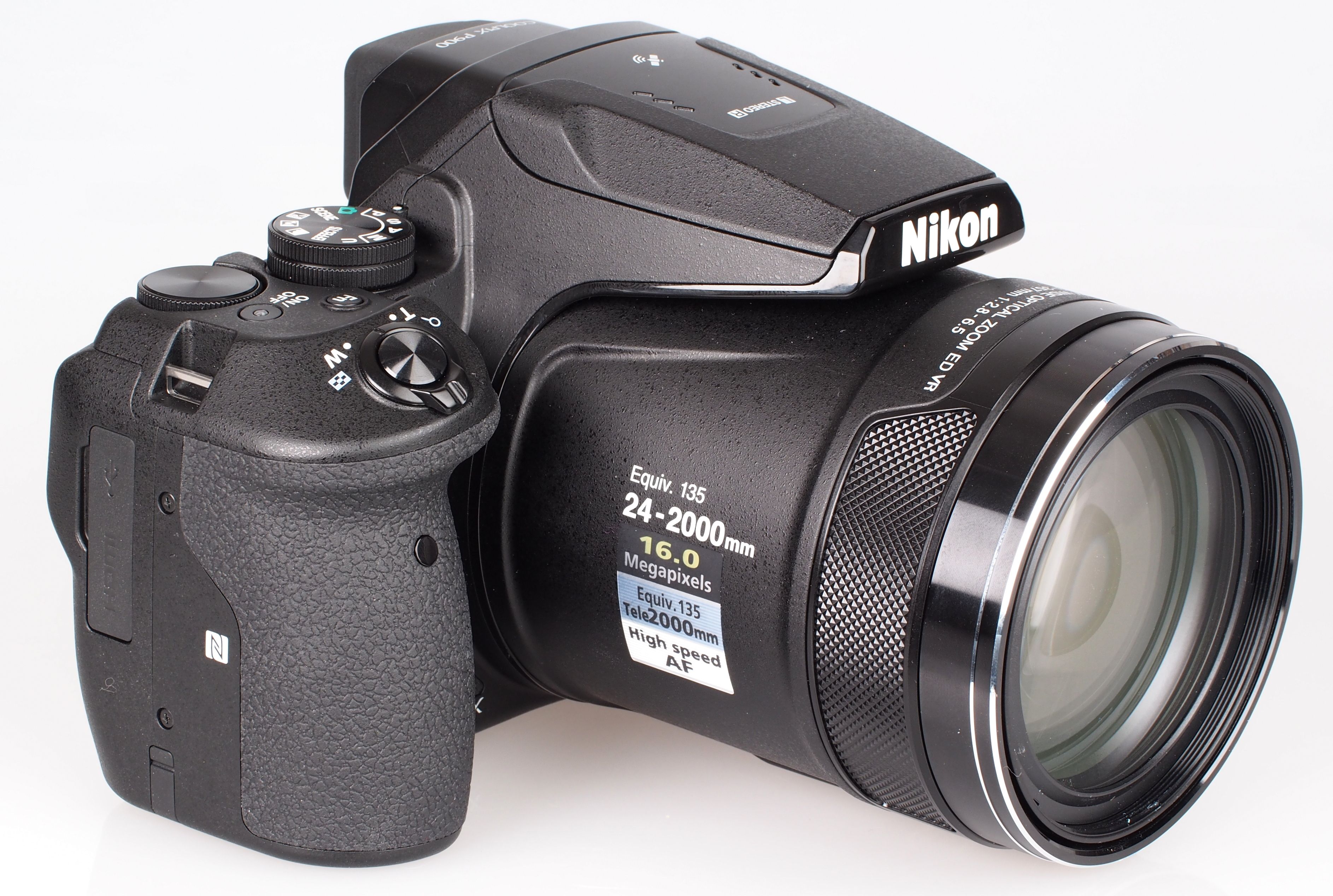 A closer look at the Nikon Coolpix P900 megazoom: Digital Photography Review