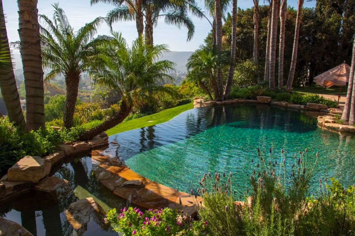 The Ten Coolest Pool Locations to Rent