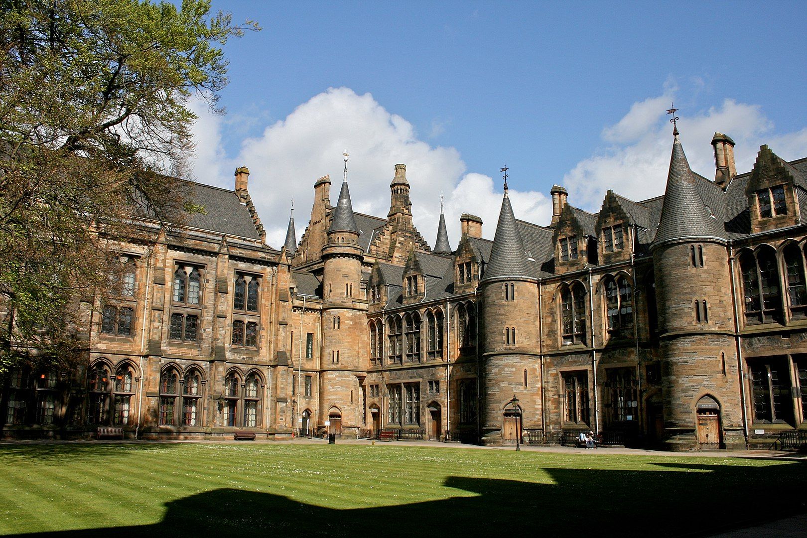 Outlander Filming Locations: University of Glasgow 