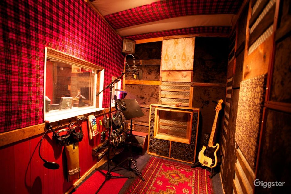 Top 8 Recording Studios for Rent in New York