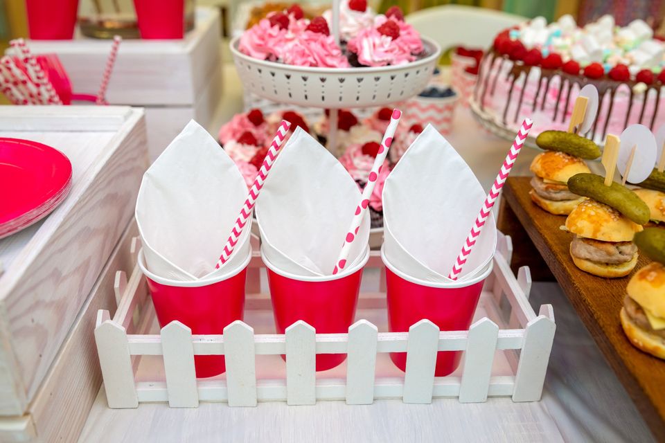 Learn about Hollywood themed birthday party ideas