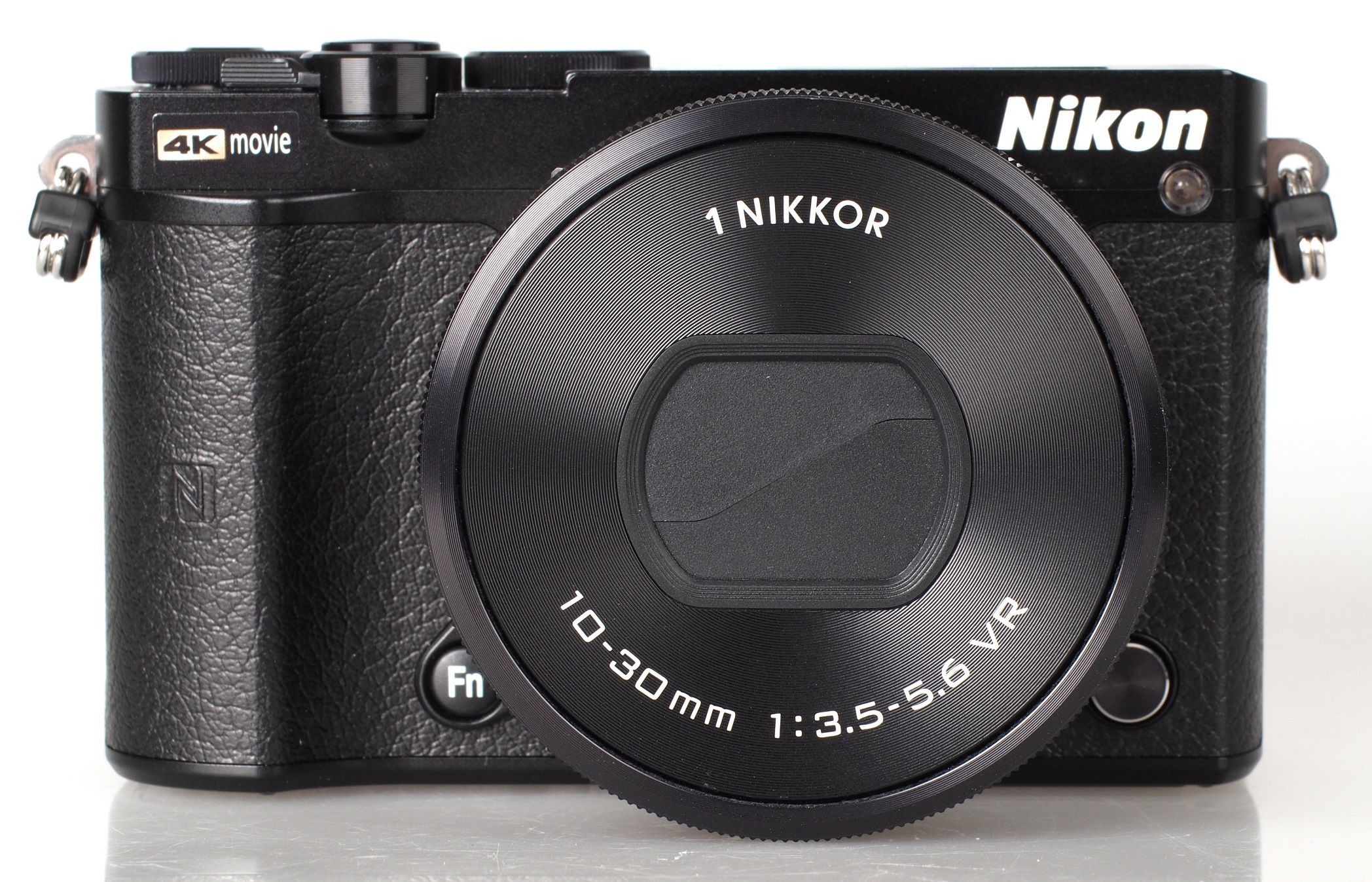Highres Nikon 1 J5 Black 2 1430143395