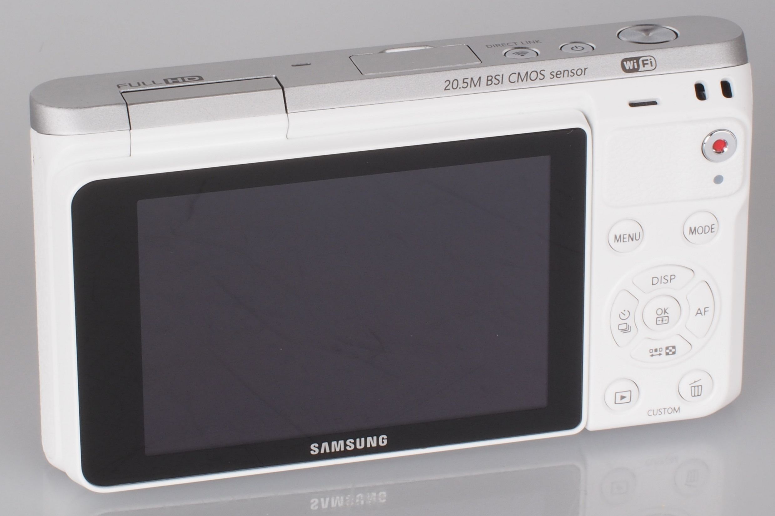 Highres Samsung Nx Mini White 5 1398771605
