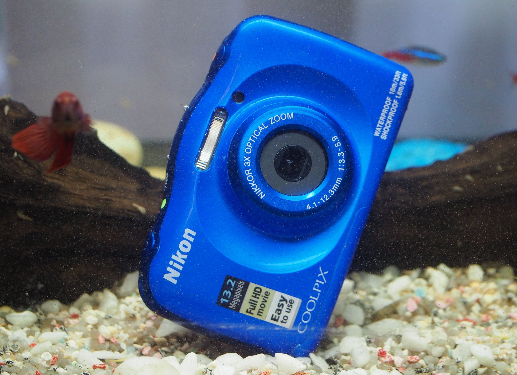 Highres Nikon Coolpix W100 Underwater 1477402755