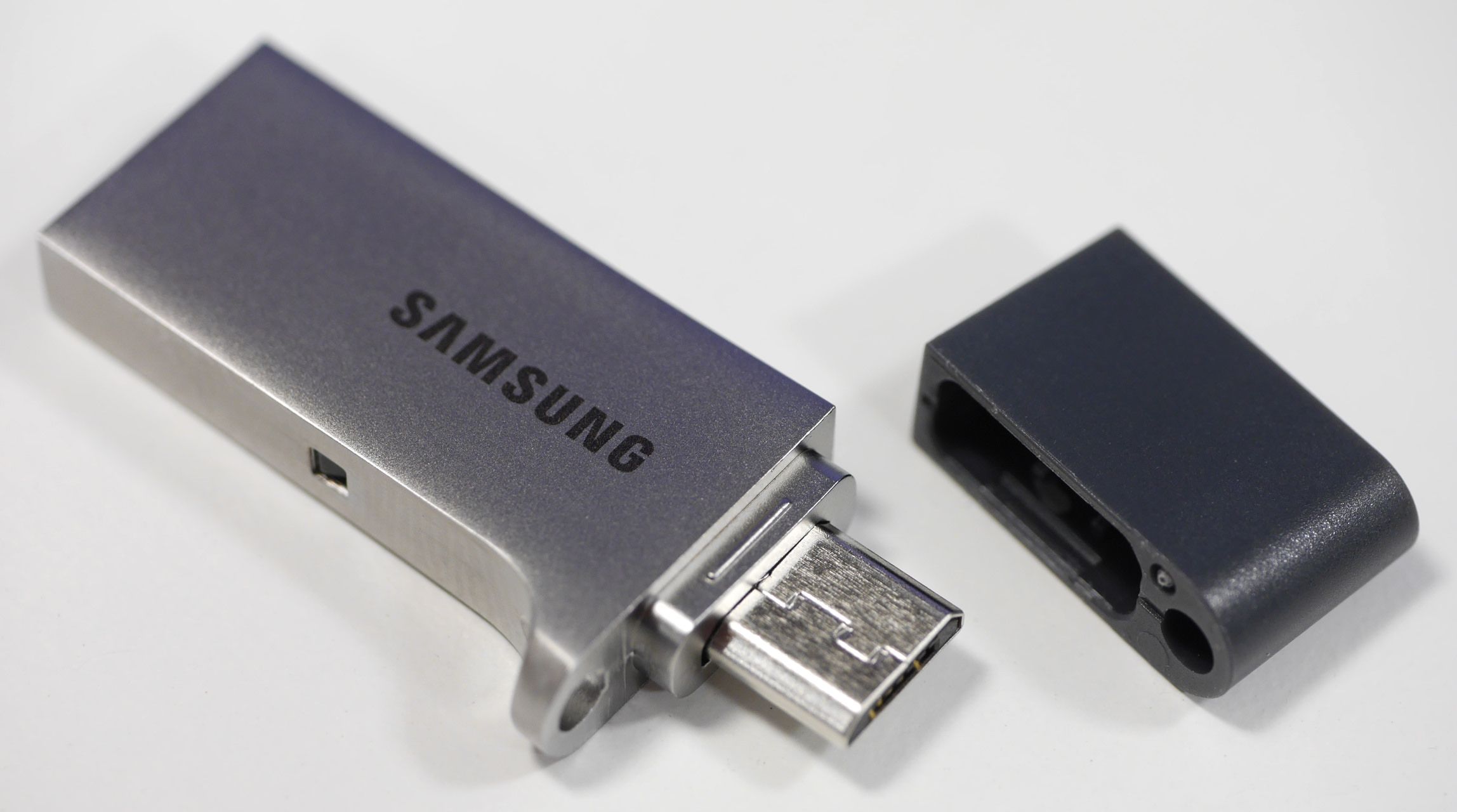 Highres Samsung Usb3 Flash Drive Duo1 1480942220