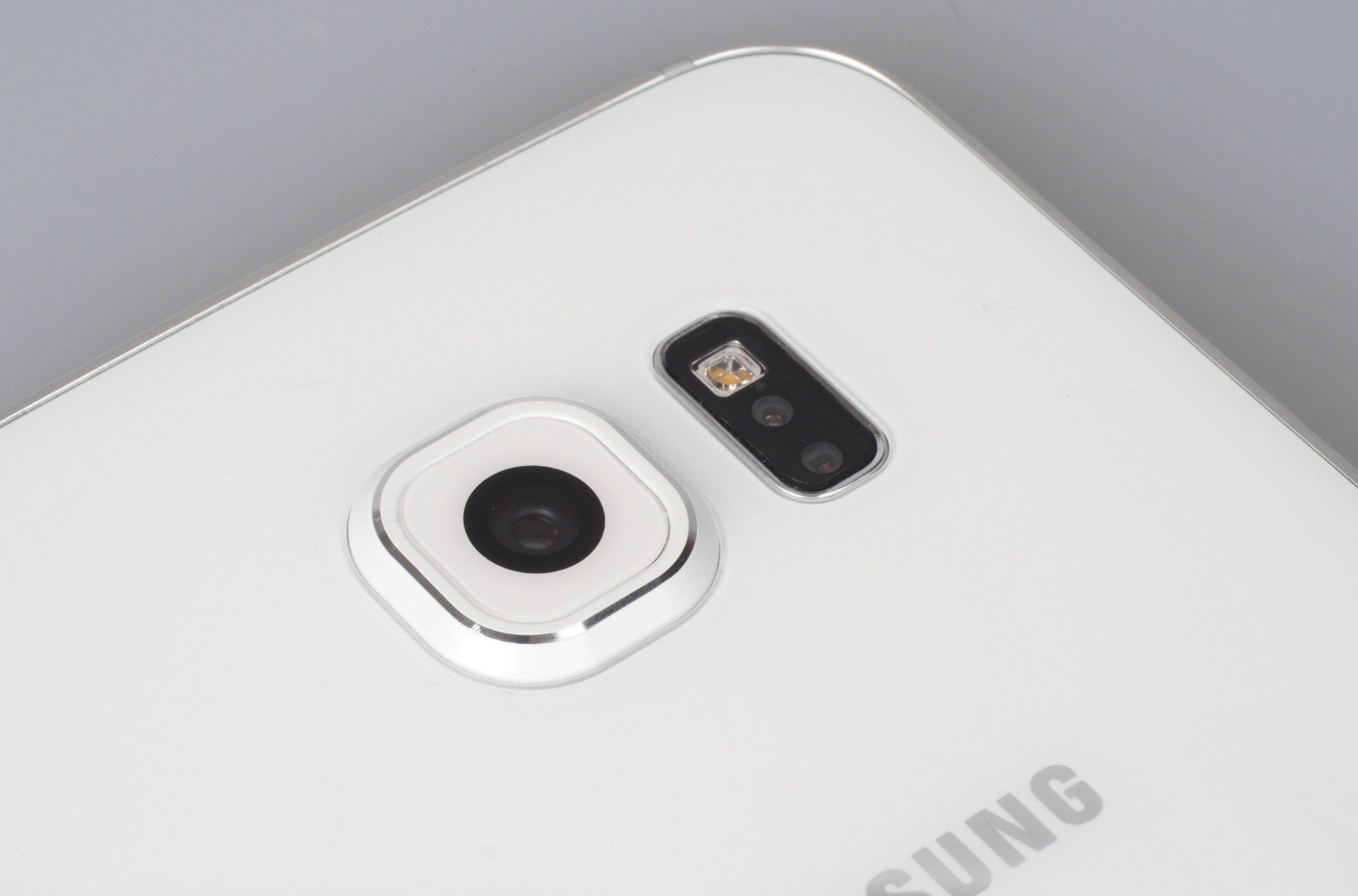 Highres Samsung Galaxy S6 White 7 1435325259