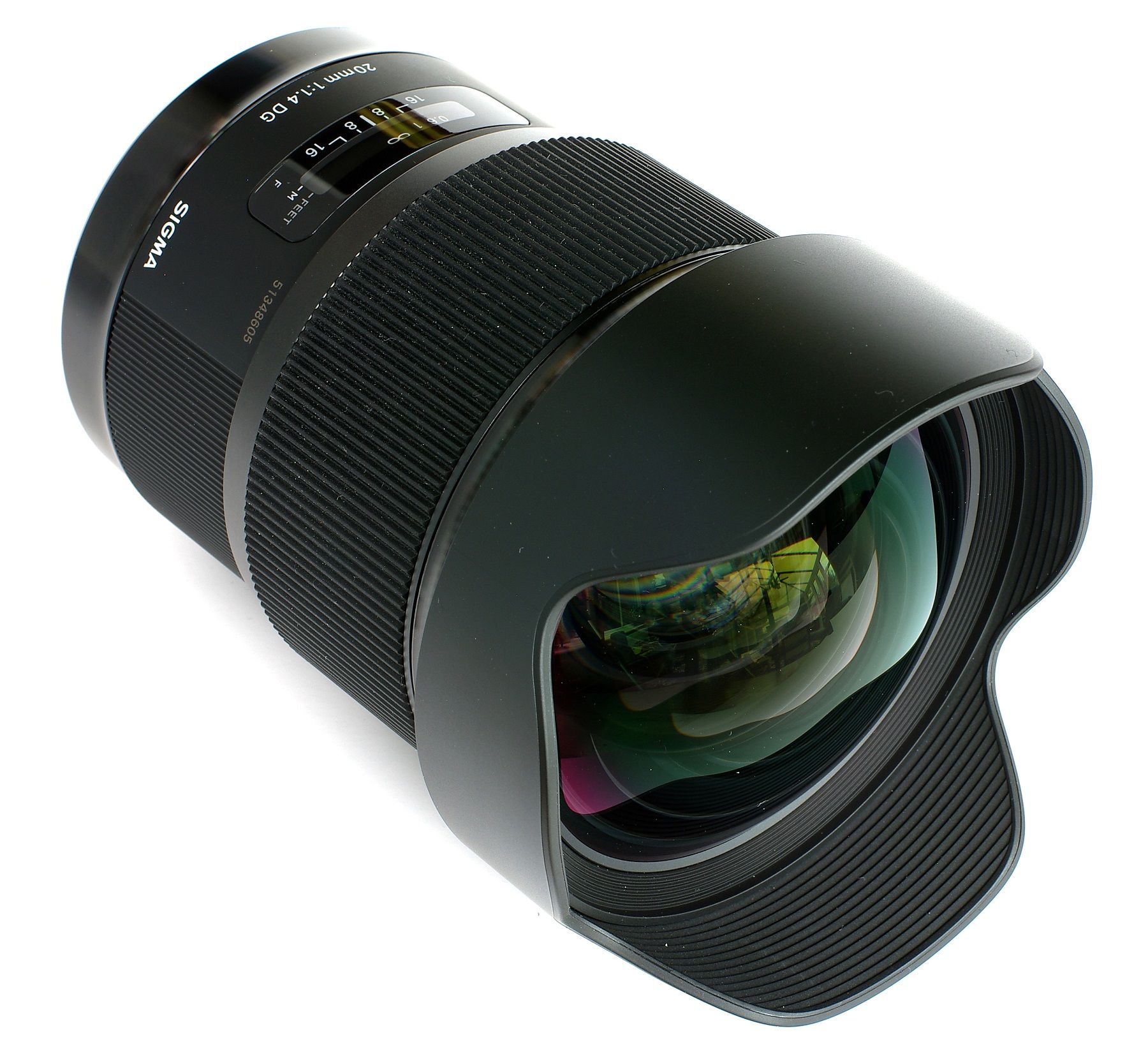 Highres Sigma 20mm F14 Front Three Quarter View 1447671050