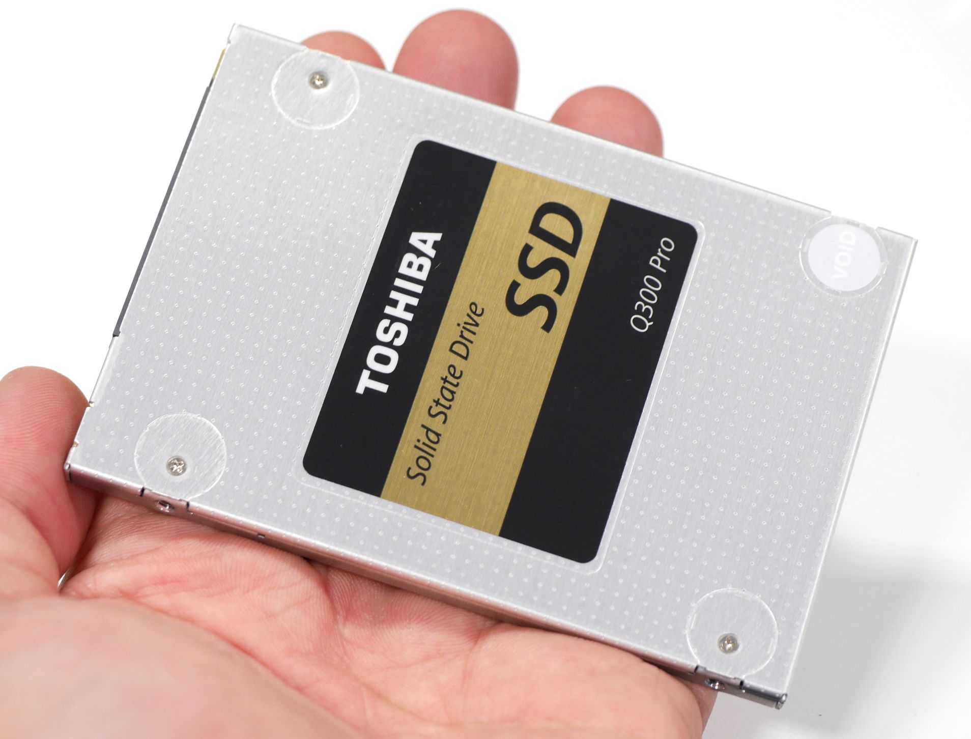Highres Ssd in Hand 1481208576