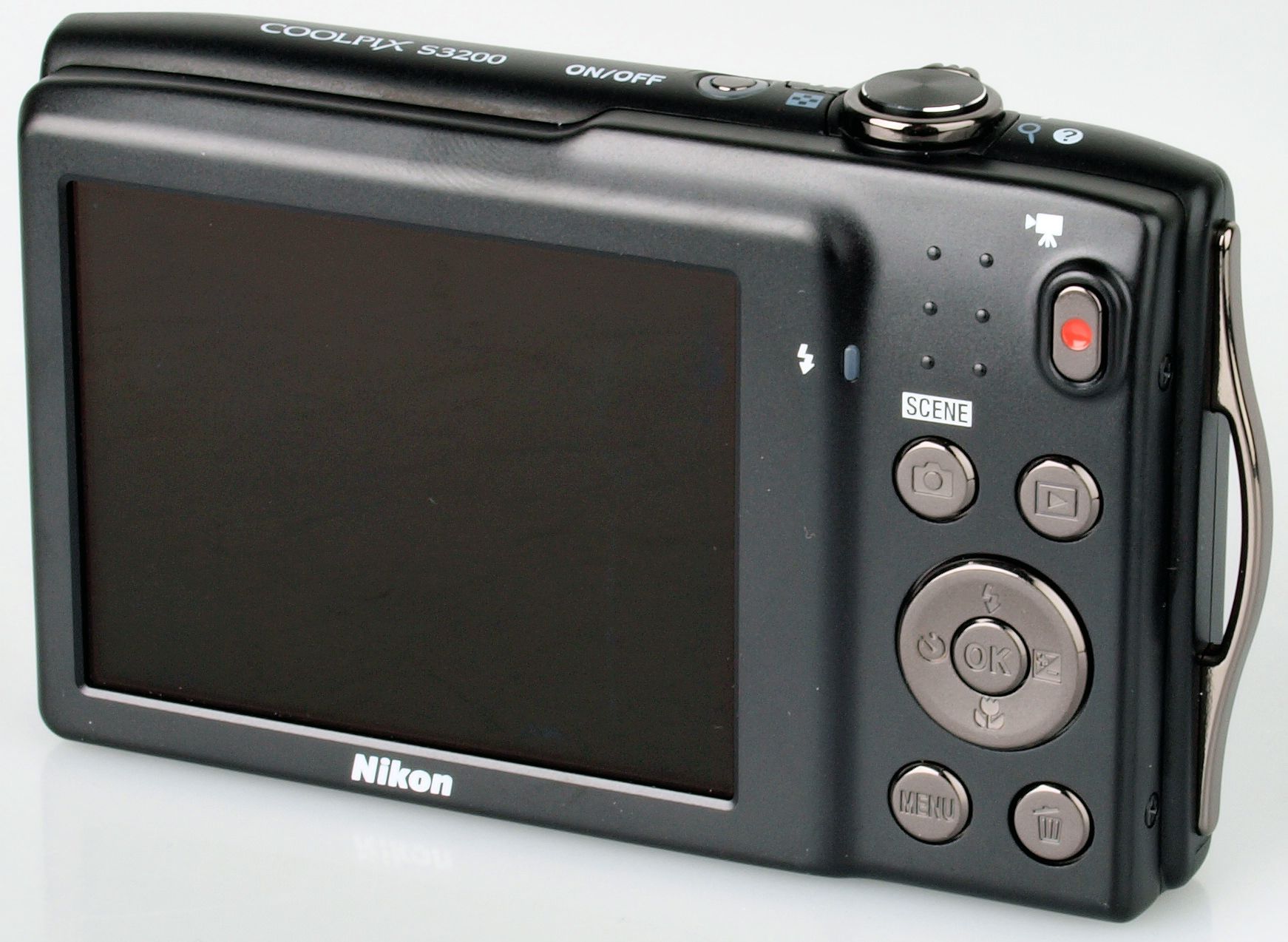 Highres Nikon Coolpix S3200 8 1359102502