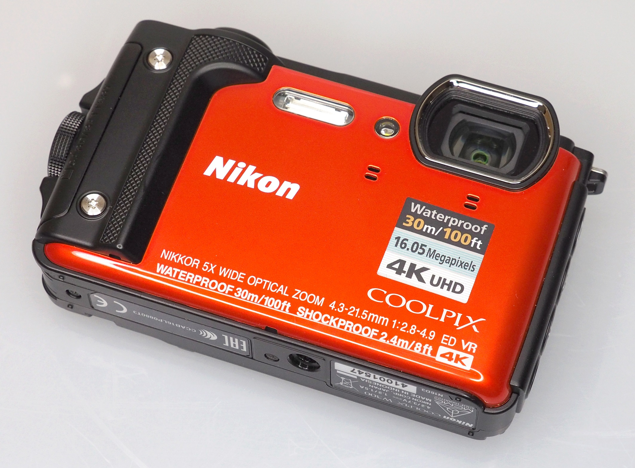 Nikon Coolpix W300 Review