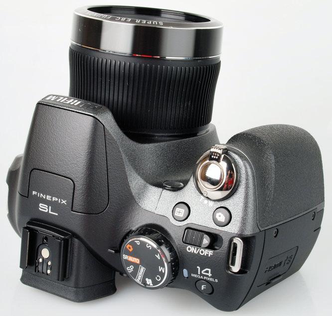 Fujifilm FinePix SL300 Digital Camera Review: Fujifilm Finepix Sl300 Top