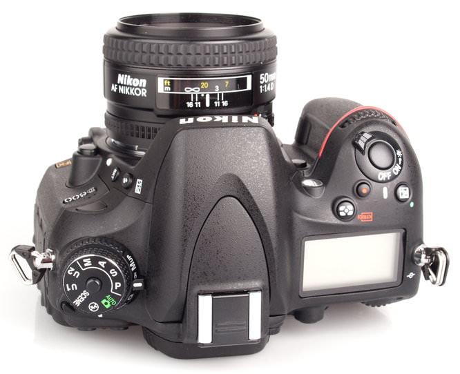 Nikon D600 Digital SLR Review: Nikon D600 (17)