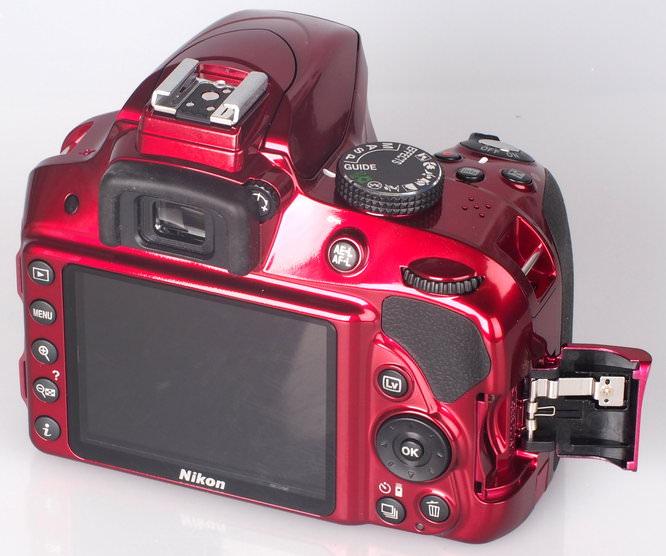 Nikon D3300 DSLR Review: Nikon D3300 Red (7)