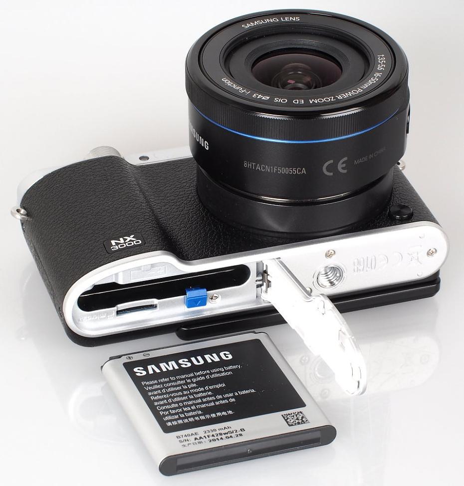 Samsung NX3000 Review: Samsung NX3000 16 50mm Lens Black (8)