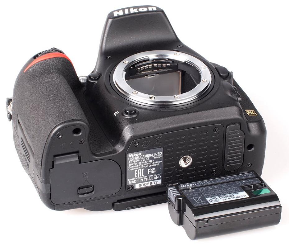 Nikon D750 Review - Updated: Nikon D750 DSLR (14)