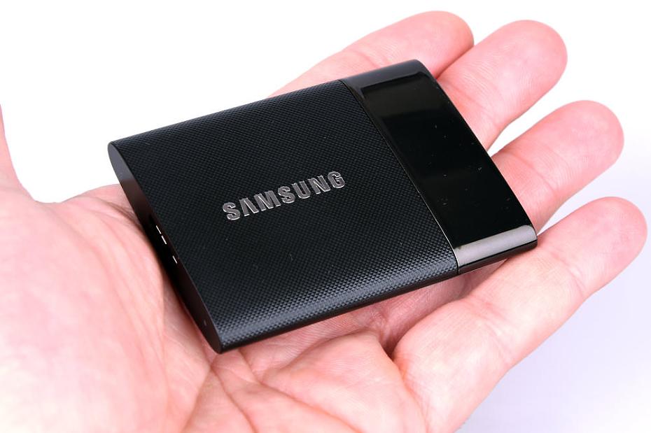 Samsung Portable SSD T1 250GB Review: Samsung Portable SSD T1 MU PS250B (1)