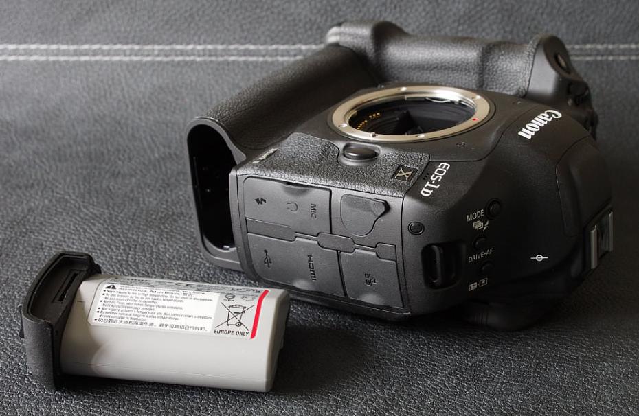 Canon EOS-1D X Mark II Review: Canon EOS 1D X MarkII DSLR (8)