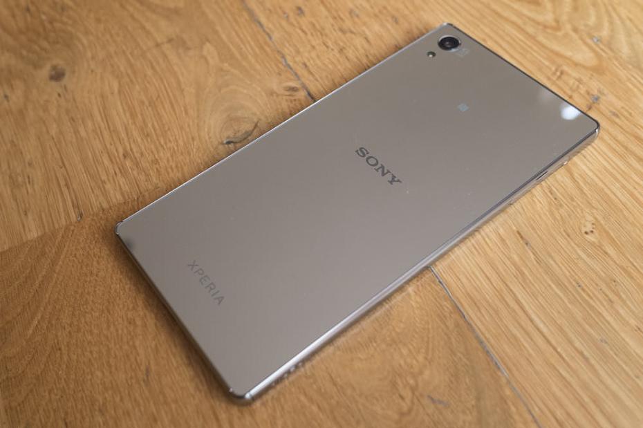 Sony Xperia Z5 Premium Review: XperiaZ5Premiumback