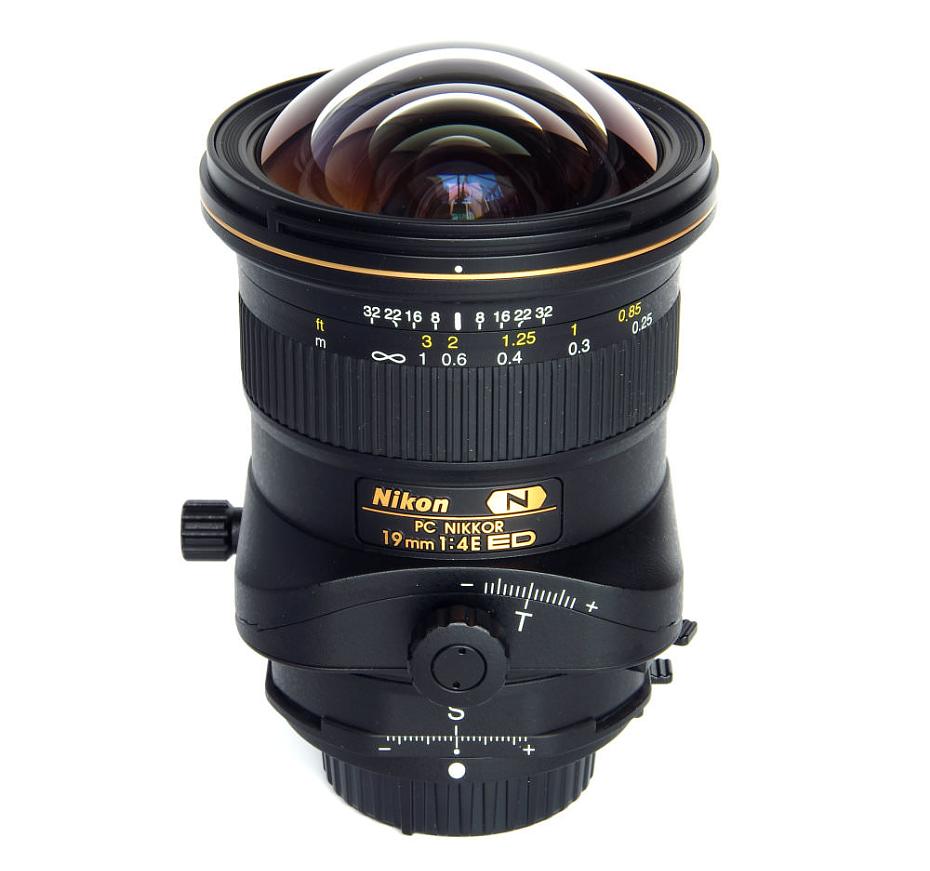 Nikon PC Nikkor 19mm f/4 E ED Tilt Shift Lens Review: Pc Nikkor 19mm F4 Vertical View