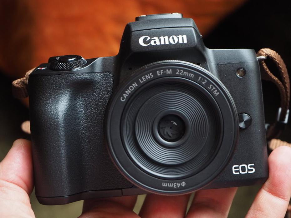 Canon EOS M50 Review: Canon EOS M50 Black (3)