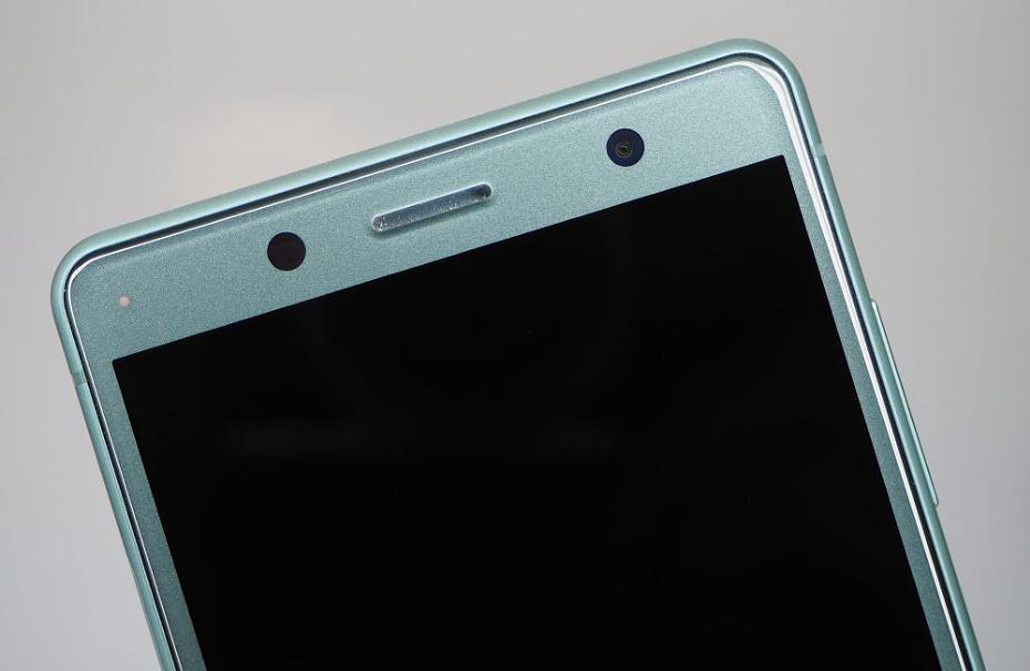 Sony Xperia XZ2 Compact Review : Sony Xperia XZ2 Compact Green (3)