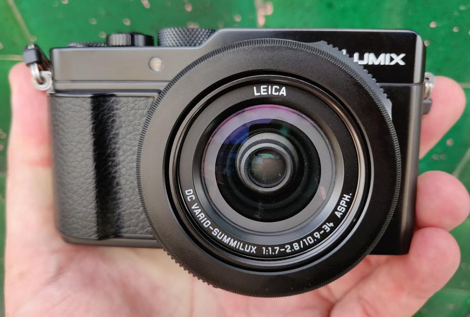 Panasonic Lumix LX100 II Review: Panasonic Lumix LX100 II Hands On (1)