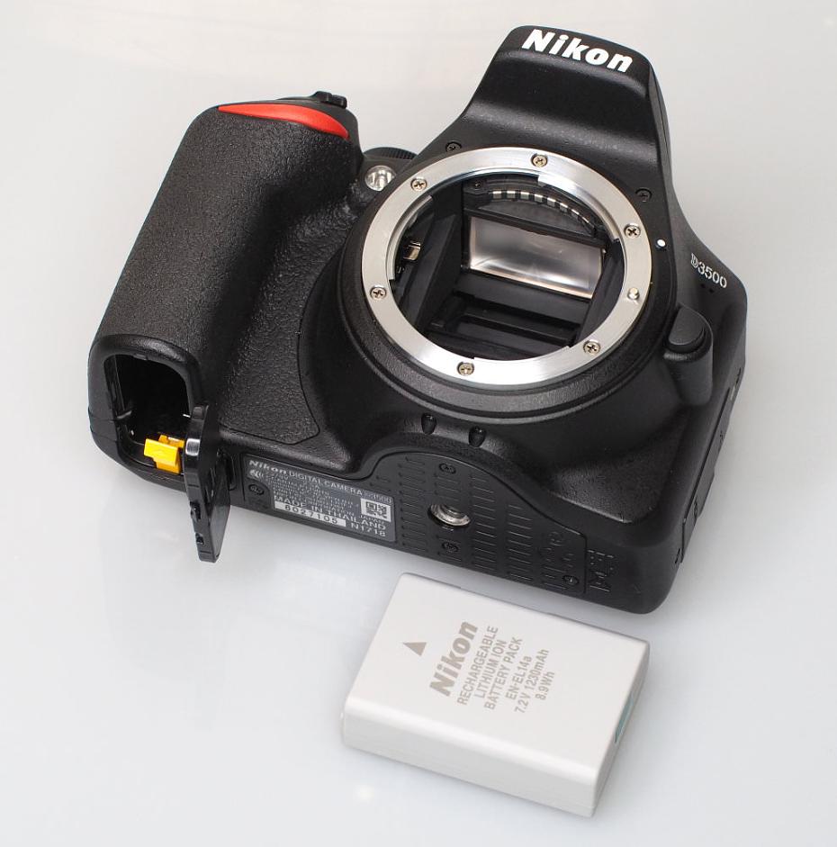 Nikon D3500 Review: Nikon D3500 (7)