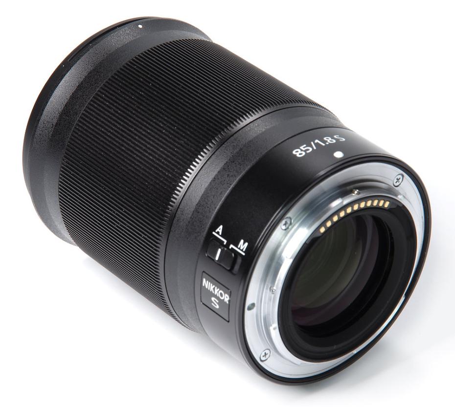 Nikon Nikkor Z 85mm f/1.8 S Review: Nikkor Z 85mm F1,8S Rear Oblique View