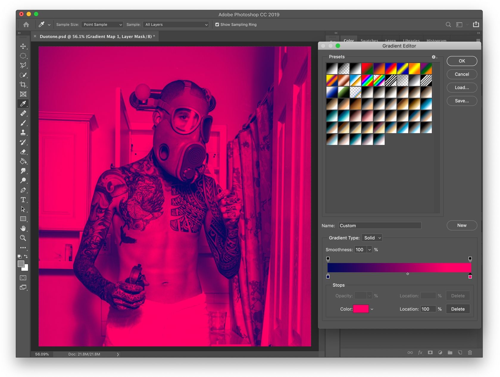 Screenshot: Selecting colors for gradient map