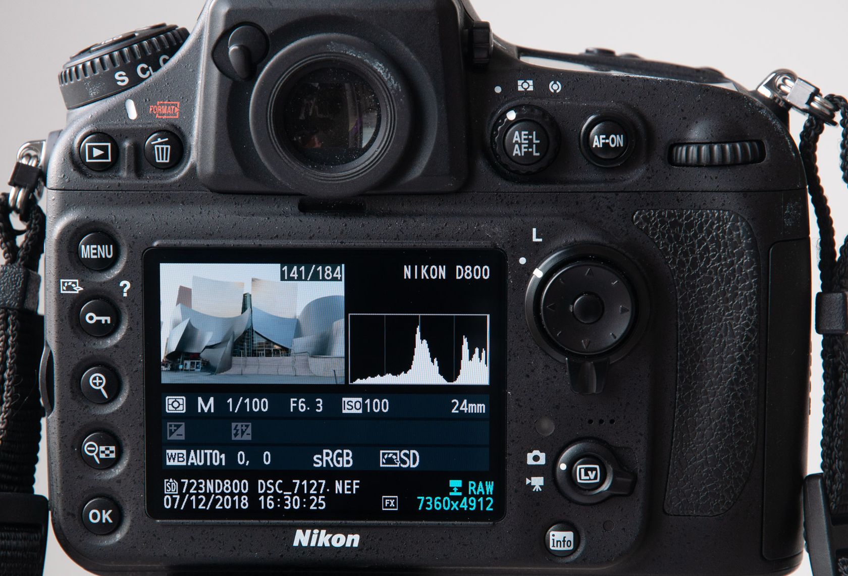 Photograph of histogram from the back of a Nikon D800