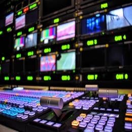 Live Multi-Camera Switching