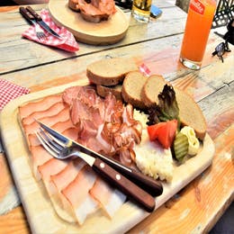 Catering-Pakete pro Teilnehmer und Tag*