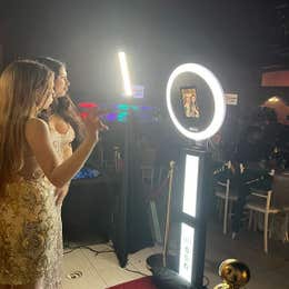 Self Serve Digital Photo Booth