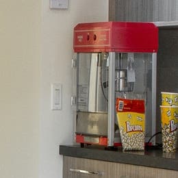 Popcorn machine 