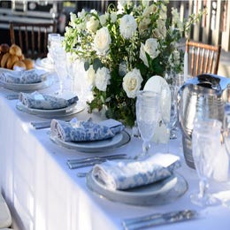 Signature Floral Table Centerpiece (medium)