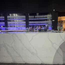 1 hour Host Bar
