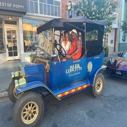 Vintage-Style Electro Mobile with Driver