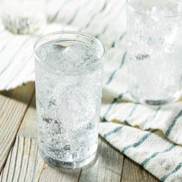 Cold water and sparkling