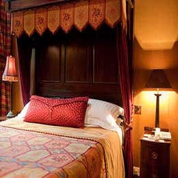 Accommodations - Main Hall Superior Rooms 