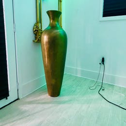XL 4ft Vase