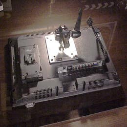 PYKE 18" HD LED Color Monitor with V-Mount Plate and Batts