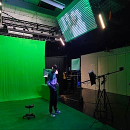 Virtual Lighting + Technician