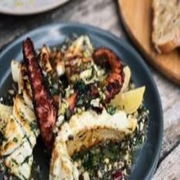 Restaurant Style Woodland Banquet