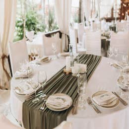 Round Table With Linen 