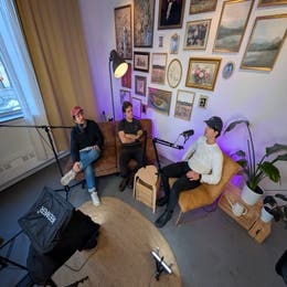 2 Kameras + 1 Mikrofon