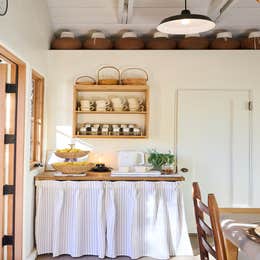 Studio Tea & Biscotti Bar